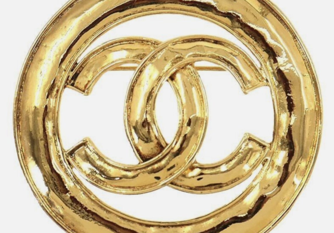 Chanel CC Logo Round Circle Brooch Gold Tone